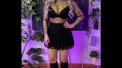 NYLON CLUB – PUTTING ON FISHNET TIGHTS